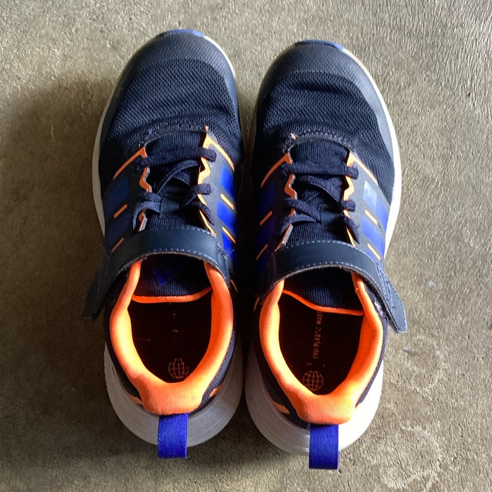 Kids Adidas Navy and Orange Sneakers, size 2.5